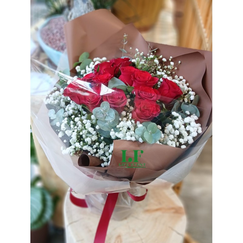 BQ_02 紅色玫瑰滿天星花束